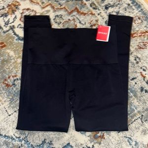 Spanx Very Black Look At Me Now Leggings